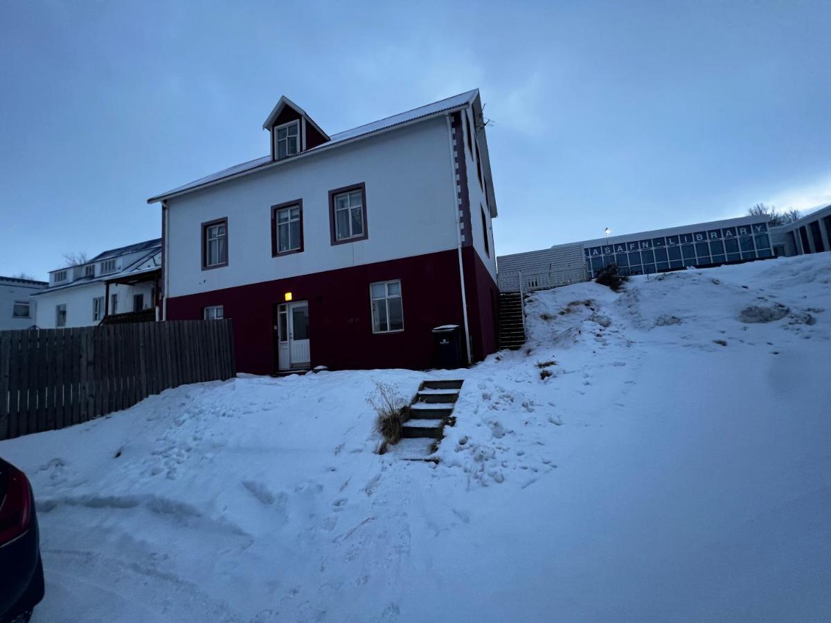 Akureyri Central Apartment מראה חיצוני תמונה