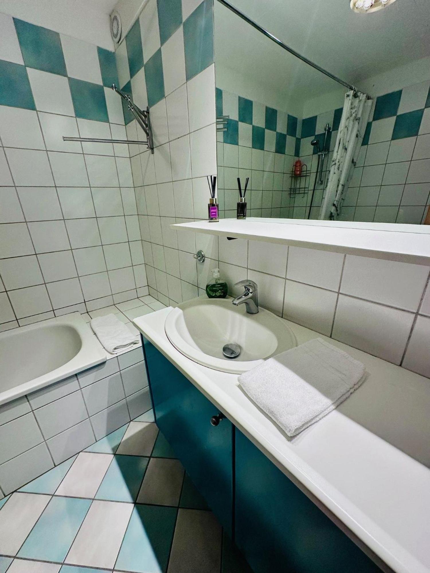 Akureyri Central Apartment מראה חיצוני תמונה